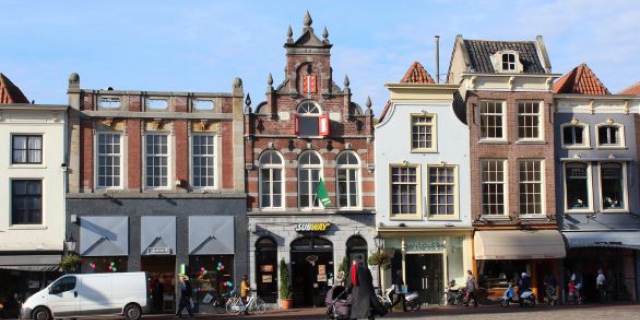 Minder drukte in de winkelstraat. Zondag blijkt prettige uitzondering